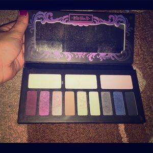 Kay Von D palette